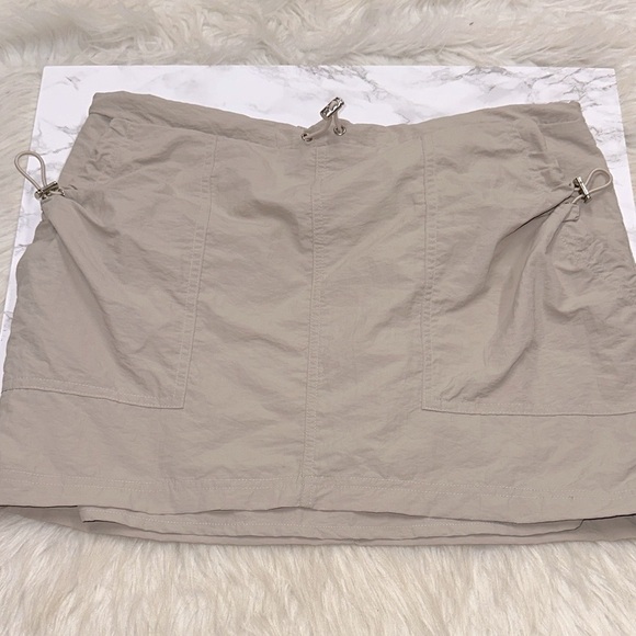 Cotton Candy Tan Skirt new with tags size medium - Picture 2 of 6